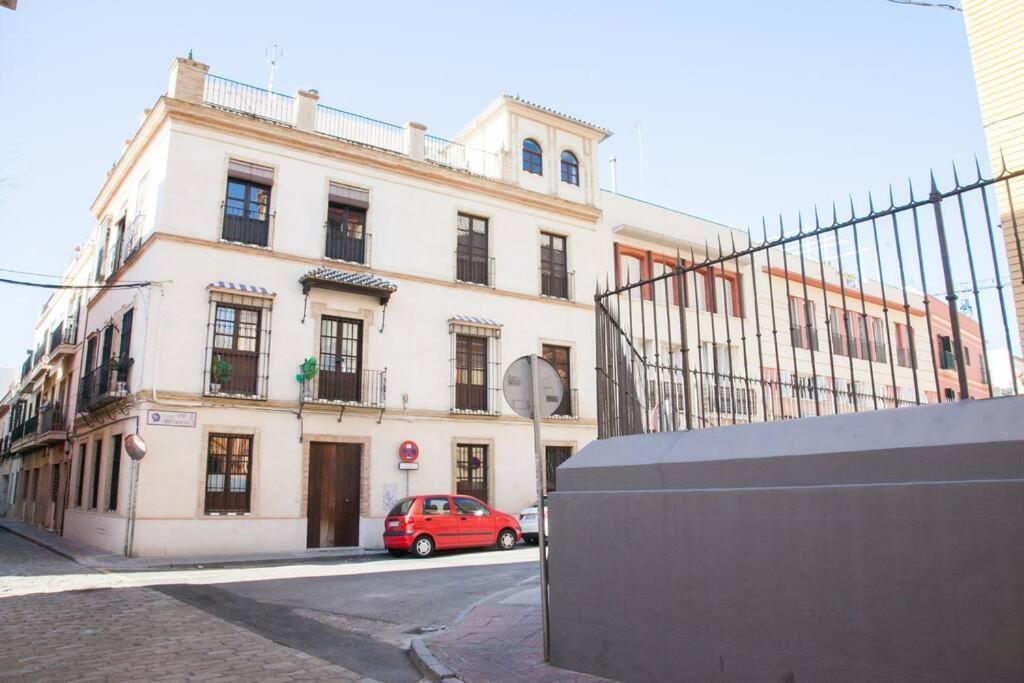 Beautiful Silent Apartment Private Parking Séville Extérieur photo